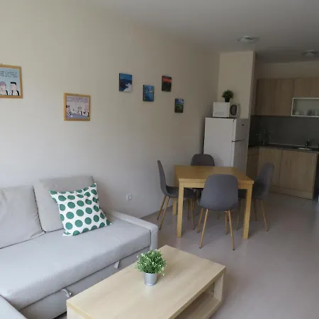 Apartment Rivendell Gardens Complex