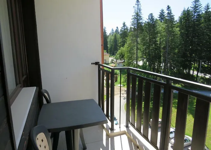 Rivendell Gardens Complex *